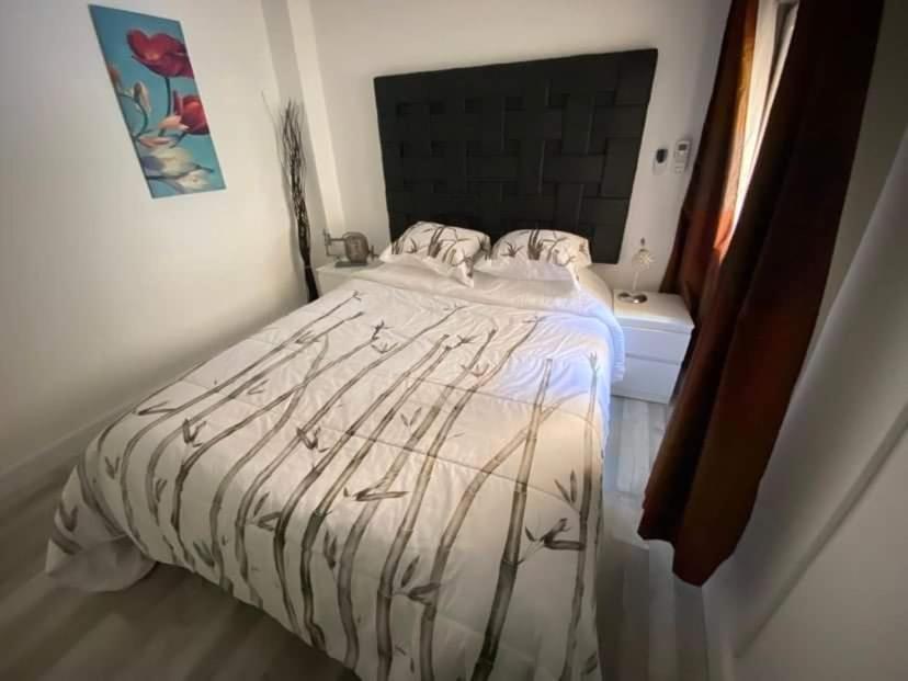 Rainbow Rentals Marques 7 Benidorm Ngoại thất bức ảnh